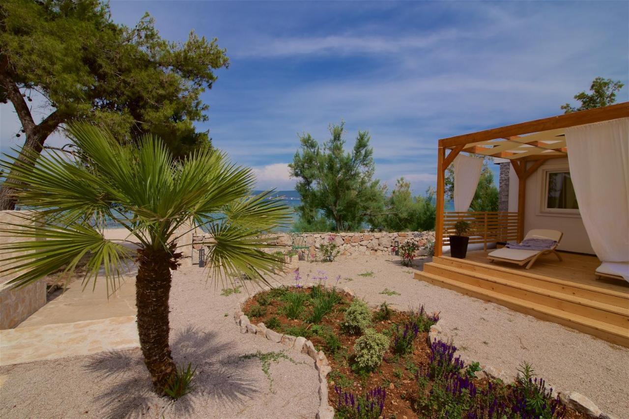 Mobile Homes Pine Tree Dobropoljana Dış mekan fotoğraf